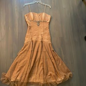 Morgan & Co Dress - Gold - size 9/10